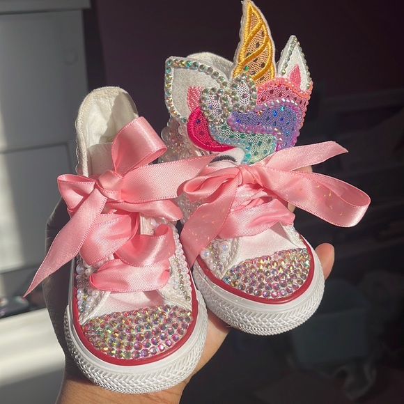 Custom Chuck Taylor all stars - Picture 1 of 4